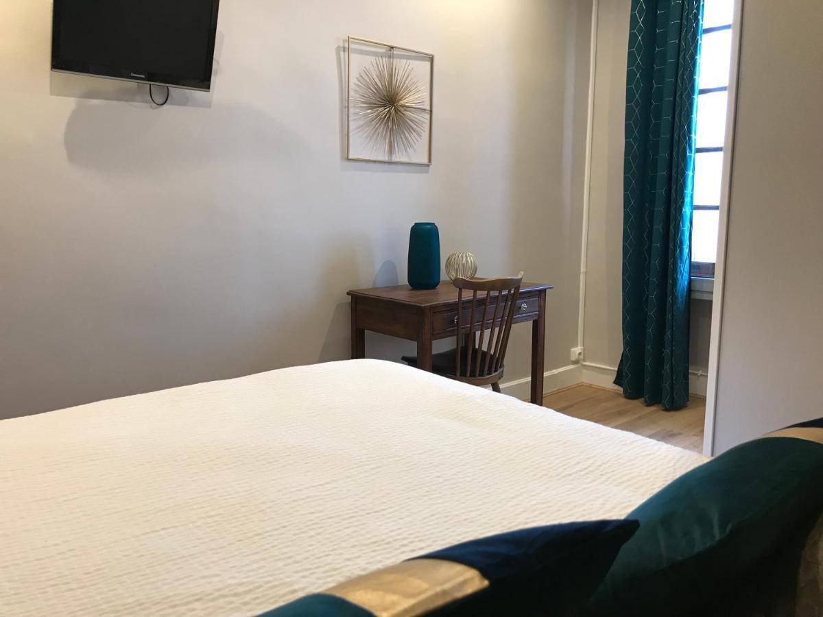 Logis Le Cheval Blanc Hotel Saint-Just  Eksteriør billede